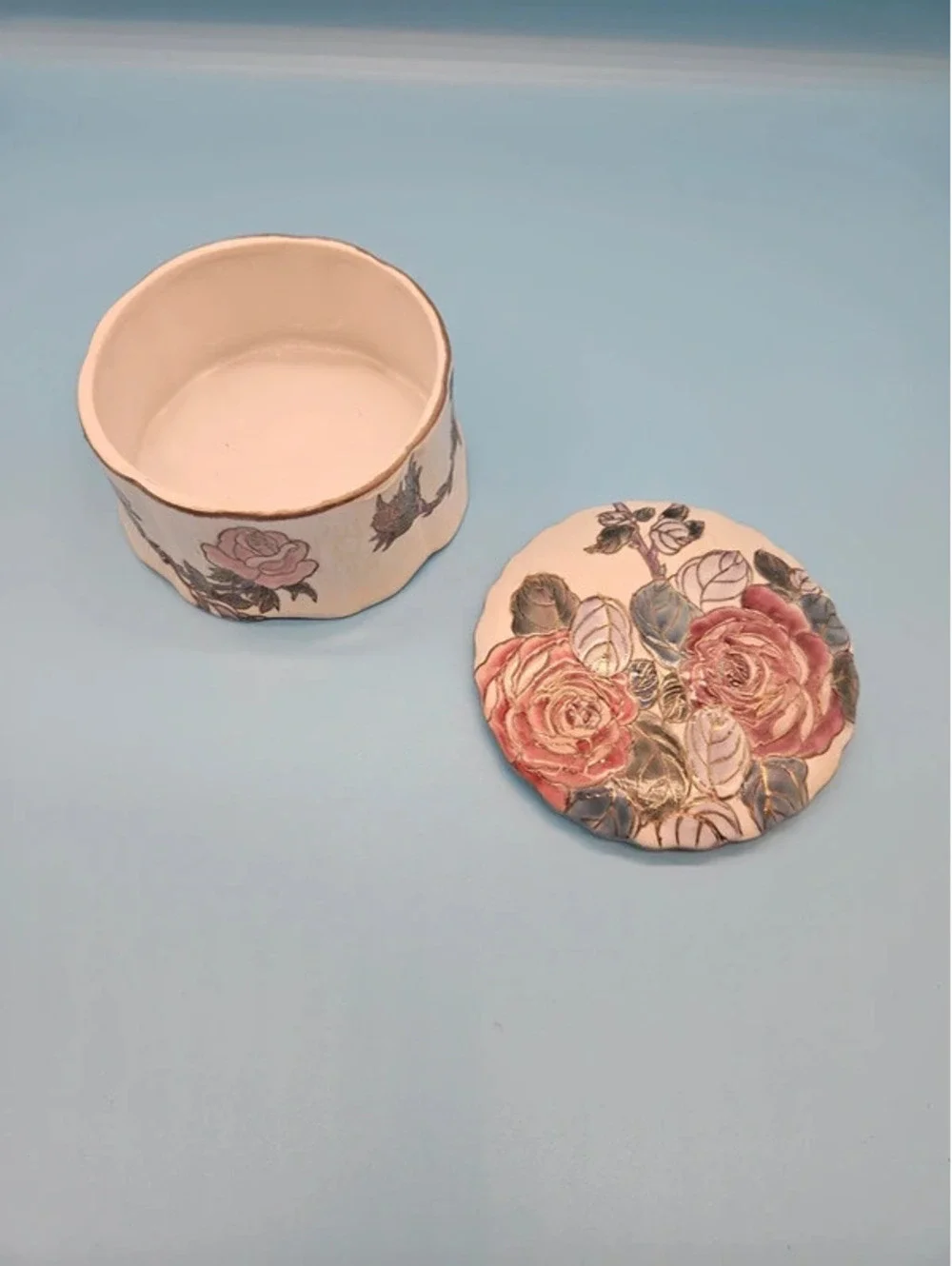 Vintage Top China Dillard's Porcelain Rose Floral Trinket Jewelry Box Gold